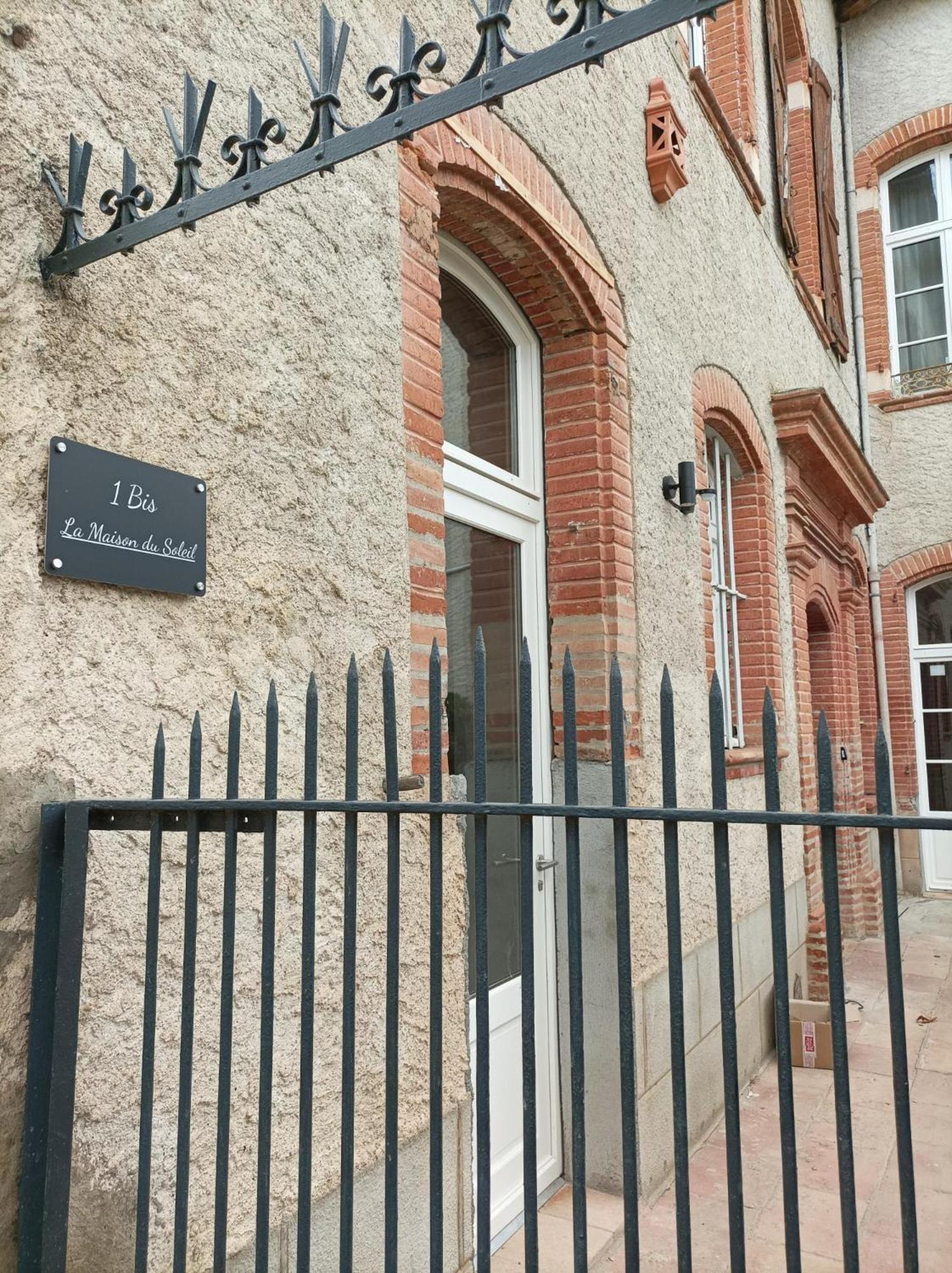 La Maison Du Soleil LʼIsle-Jourdain エクステリア 写真